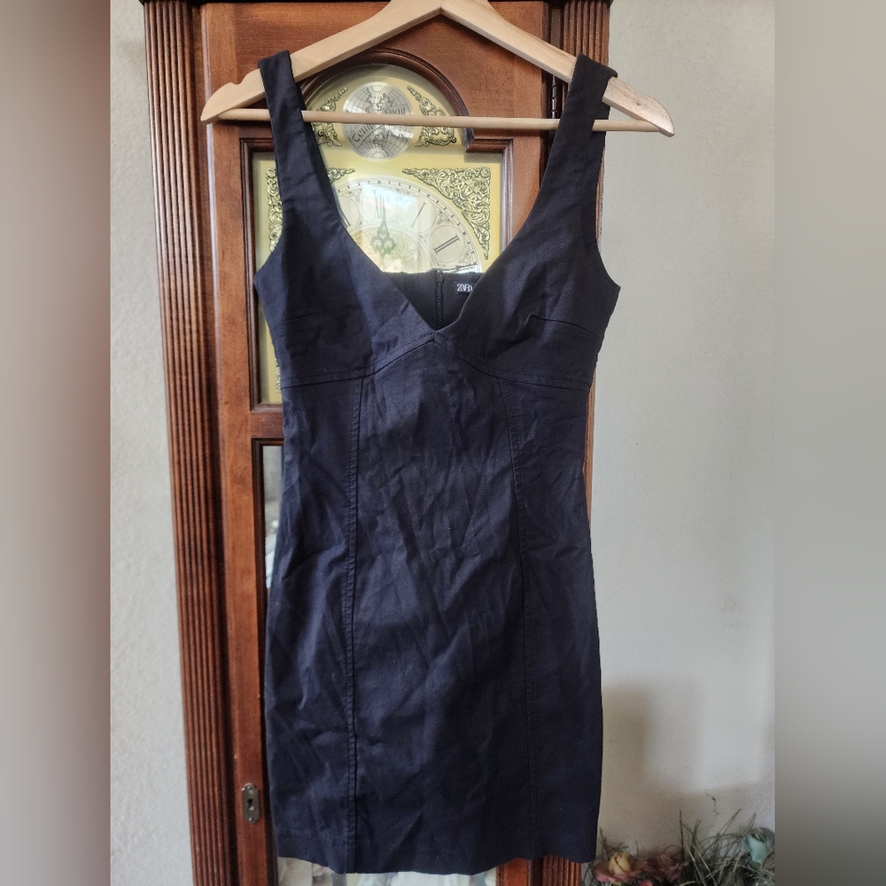 ZARA Simple Short Black Dress Small